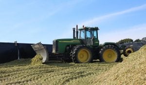 Corn-Silage-Packing_Rock-River-Laboratory