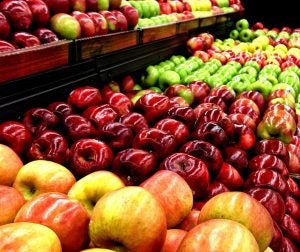apples-store-grocery-myths-RobinKeefe