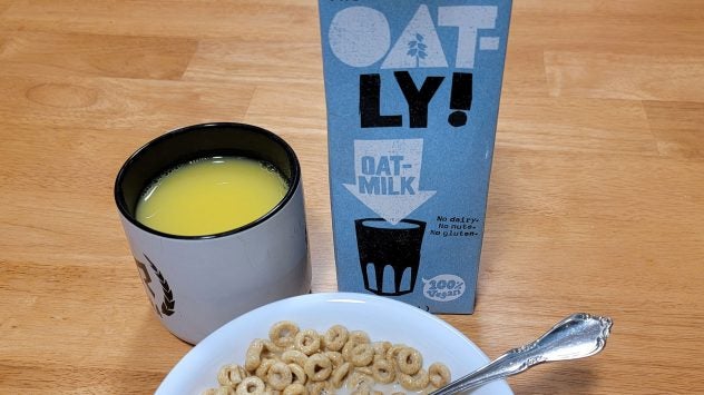 oatly-plant-based-milk-alternative