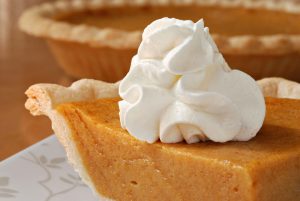 pumpkin-pie-whipped-cream