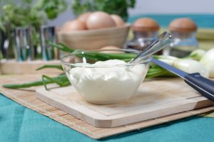 homemade-mayonaise-bowl
