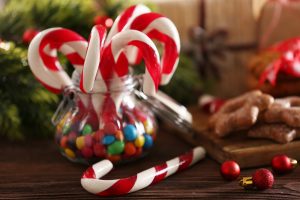christmas-candy-canes-treats