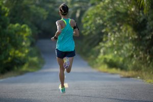 woman-training-run