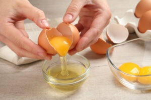 egg-yolk-cooking