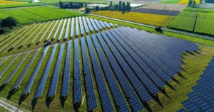 solar-farm-rural-farmland