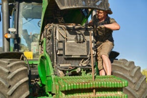 tractor-repair-canola-field