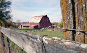 abandoned-barn-fencing